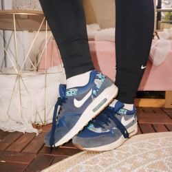 Nike Air Max "Flowers"